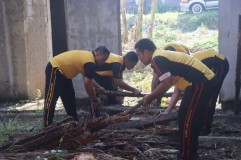 Aksi Keren Polres Tangsel Bersih-bersih Lingkungan dan Tempat Ibadah