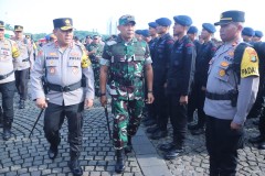 Kapolda Metro Jaya dan Pangdam Jaya Pimpin Apel Pergeseran Pasukan Pengamanan TPS Pemilu