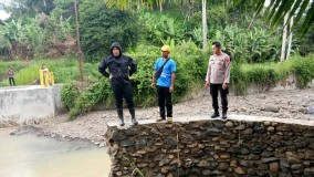 Bupati Dendi: Tanggul Jebol Sungai Cengkuang Wayratai Segera Dibangun