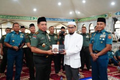  Ustad Adi Hidayat Ceramah di Masjid Panglima Soedirman Peringatan Isra Miraj Nabi Muhammad SAW yang Dihadiri Panglima TNI
