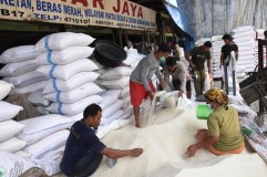 Curhat Salah Satu Pedagang Beras di Pasar Induk Cipinang, Harga Beras Tidak Semahal Seperti Sebelumnya 