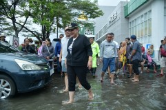 Banjir RSI Sultan Agung Tutup Layanan Poliklinik, Akses Dokter dan Nakes Terkendala 