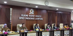 Ketua DPRD Lampung Mingrum Gumay Kawal Nasib Guru PPPK