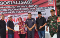 Anggota DPRD Lampung, Kostiana Gelar Perda Rembug Desa