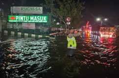 Banjir Genangi Jalan Kaligawe Lagi, Pemkot Semarang Optimalkan Fungsi Pompa