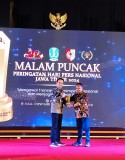 Sukses Bikin DPD RI Bertaji, LaNyalla Terima Special Award dari PWI Jatim