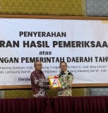 Dari 10 Kabupaten/ Kota Pemkab Mesuji mendapatkan Penghargaan Dari BPK RI.
