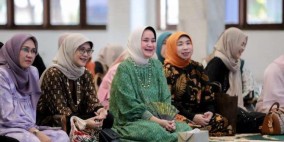 Ibu Riana Arinal Hadiri Bukber Keluarga Besar Alumni SMP Negeri 2 Tanjung Karang