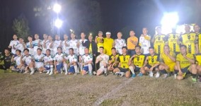 Gubernur Kalsel Gelorakan Pertandingan Sepakbola Antar Kelurahan