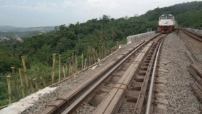 Pembangunan Jalur Kereta Api Logistik di Kalimantan Selatan Sebuah Harapan dan Tantangan