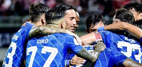 Madura United Akhirnya Menyerah, Persib Bandung Juara Liga 1 Indonesia 2023/2024, Setelah Dihabisi Dengan Skor 1-3