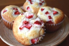 Resep Dessert Strawberry Cream Cheese Muffins
