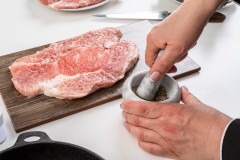 Cara Hilangkan Bau Prengus Pada Daging Kambing, Awas Jangan Dicuci !
