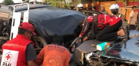 Kecelakaan Beruntun By Pass Mojokerto, Pengemudi Nissan Frontier Terjepit Jok Depan Hingga Tewas