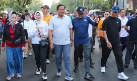 Ikuti Family Fun Walk, Nana Ajak untuk Terus Cintai Keluarga dan Turunkan Angka Stunting