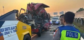 Kecelakaan Tol Solo-Boyolali Enam Tewas, Empat di Antaranya Guru SD Islam Darul Falah Surabaya