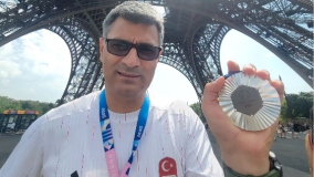 Profil Yusuf Dikec, Atlet Olimpiade Paris yang Viral dengan Gaya Menembak seperti Agen Rahasia