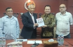 Bantu Wartawan Dikriminalisasi, OC Kaligis dan Ronny Sompie Perkuat LKBPH PWI Pusat