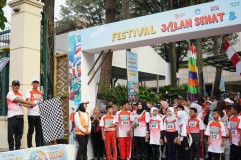 Wujudkan Indonesia Sehat, Kemendikbudristek Gelar Festival Jalan Sehat dan Sarapan Bergizi