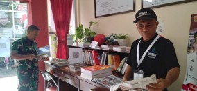 Perpustakaan Kelurahan Miroto Semarang Jadi Pusat Belajar bagi Warga dan Siswa