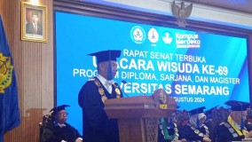 Wisuda ke-69 USM Diikuti 916 Lulusan, Rektor: Jadilah Kreator yang Baik