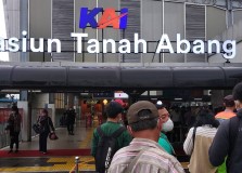 Tiket ke Surga di Tanah Abang, Catatan Hendry Ch Bangun