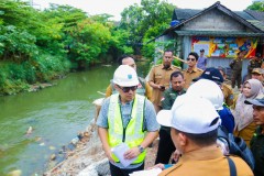 Selama 20 Tahun Warga Ciptim Tangsel Diancam Banjir, Kini Pemkot Tangsel Bangun Turap dan Banjirpun Berakhir 