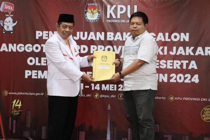 DPW PKS DKI Jakarta Mendaftarkan Bakal Caleg ke KPU DKI