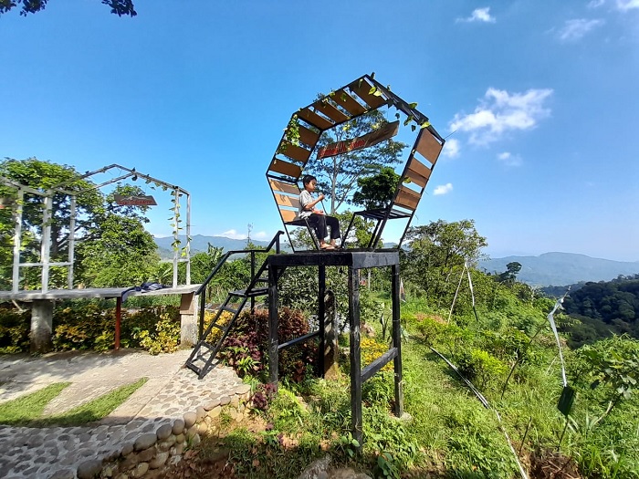 Lembah Nirwana 3