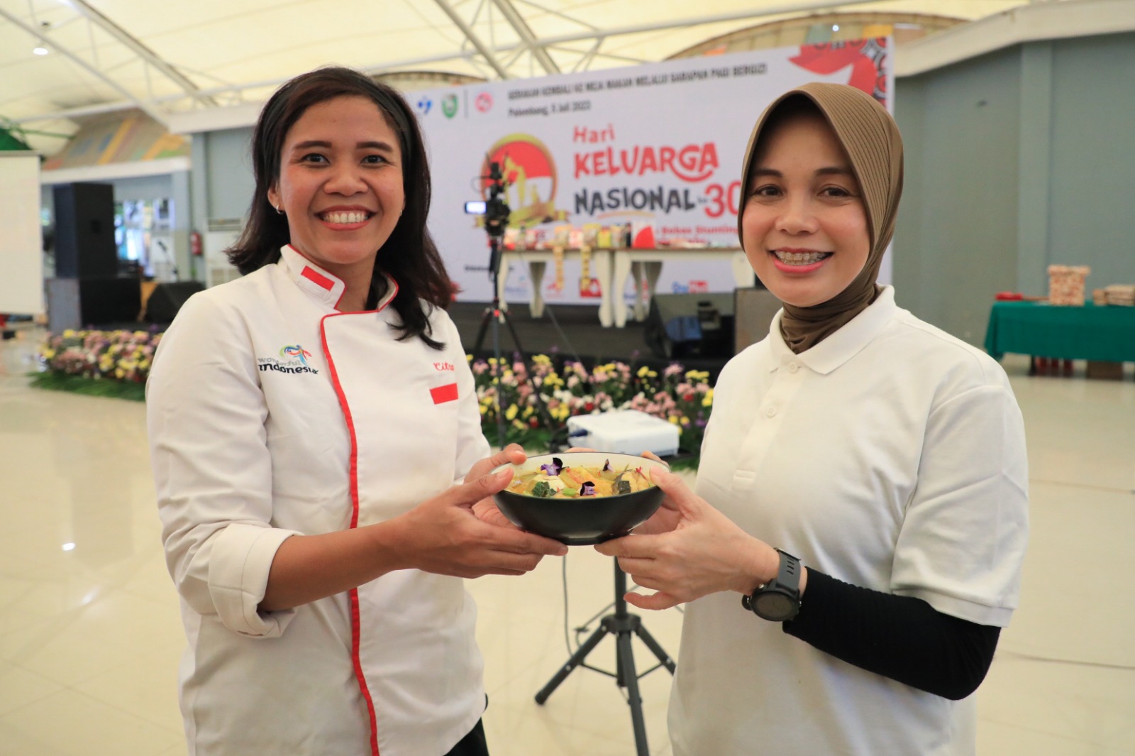 Siti Atikoh Ganjar Gencarkan Gerakan Makan Bersama Keluarga 