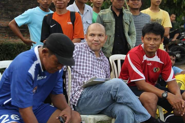  Isman Jasulmei merupakan mantan pelatih Persija dan Lampung FC