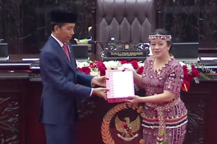 Presiden Jokowi Presiden Jokowi dan Ketua DPR RI Puan Maharani.