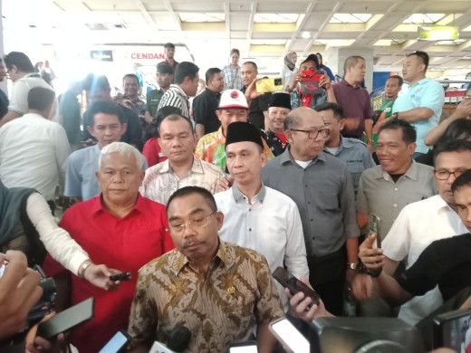 Fraksi PDIP DPRD DKI Mengunjungi Pasar Tanah Abang Jakarta pusat.