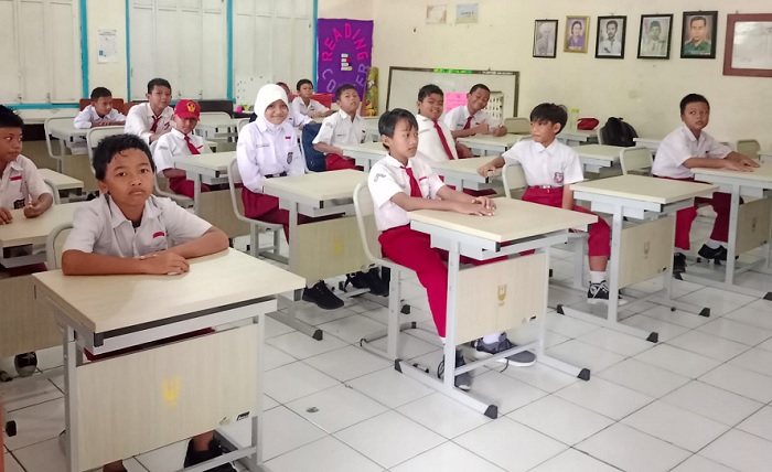 Banyak Meja dan Kursi SD Tak Layak, Guru di Kota Semarang Sambut Positif Pengadaan Sarpras Baru