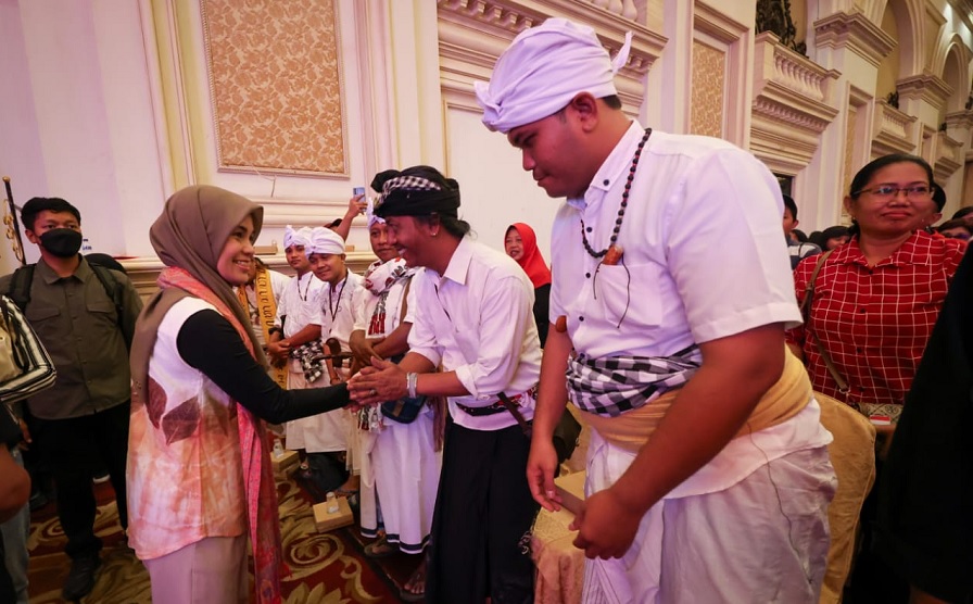 Atikoh Ganjar Cerita Indahnya Toleransi dan Keberagaman di Depan Umat Lintas Agama Surabaya