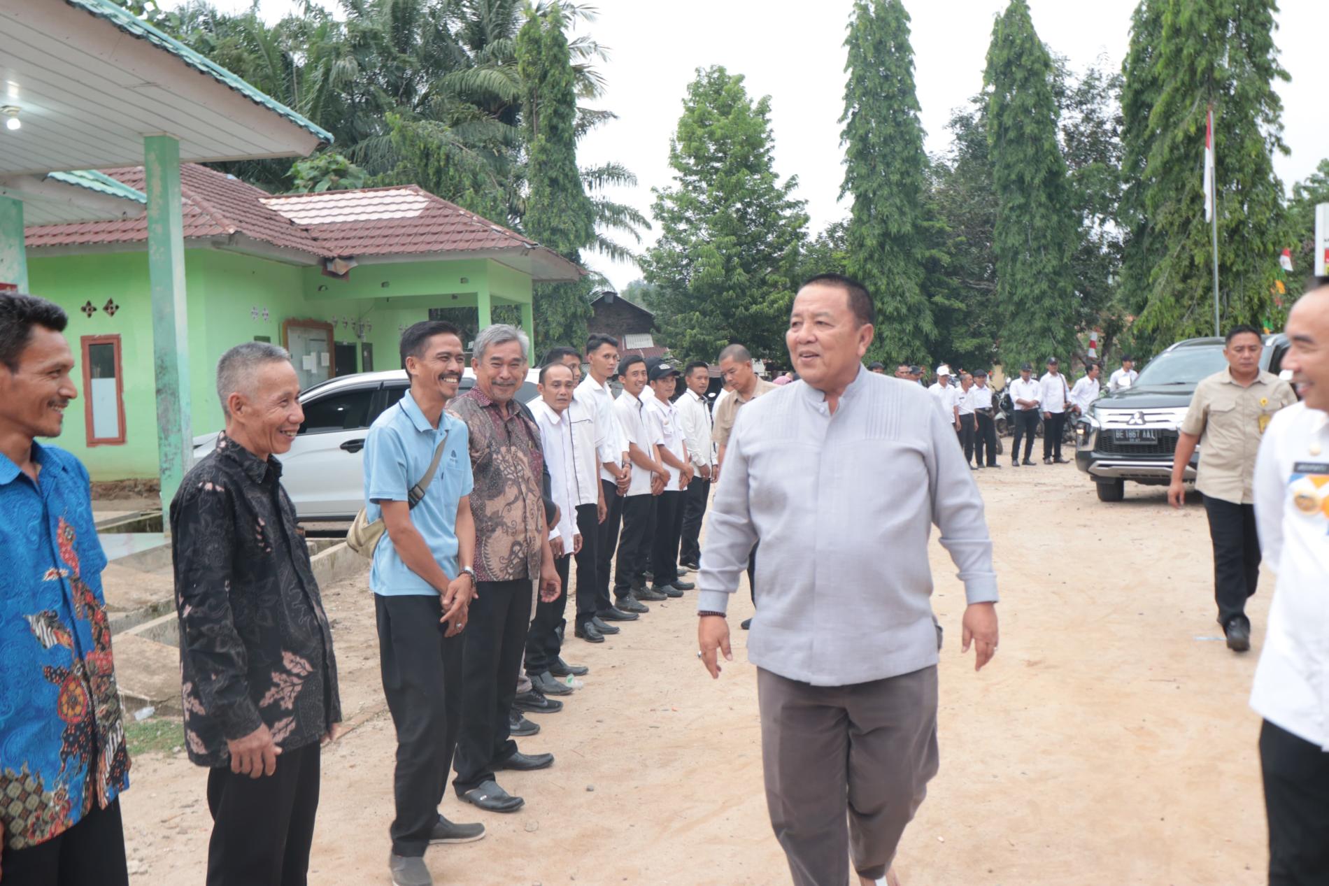 Gubernur Arinal Tinjau Perbaikan Jalan Ruas Negeri Baru - Simpang Tiga
