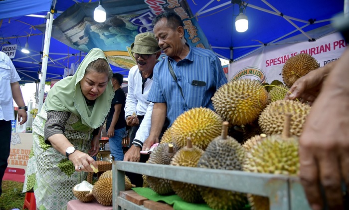 Rodhi Senang, Durian Musang Miliknya Dinikmati dan Diborong Wali Kota Semarang
