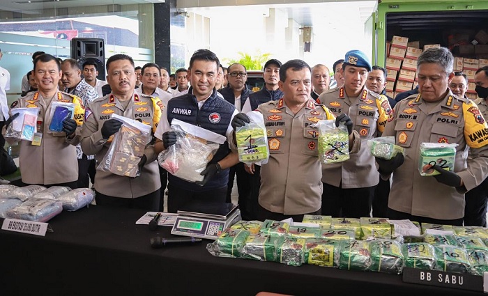 Polisi Gulung 4 Pengedar Narkoba Lintas Jawa-Sumatera, Sita 52 Kg Sabu dan 35 Ribu Butir Ekstasi