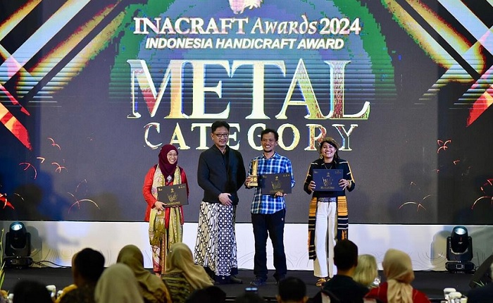 Heri Susanto Tak Sangka Kerajinan Pisau Bikinannya Sabet  Inacraft Award 2024