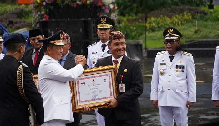 Hari Otda 2024, Pemkot Semarang Raih Penghargaan EPPD dan Kota Berkinerja Terbaik