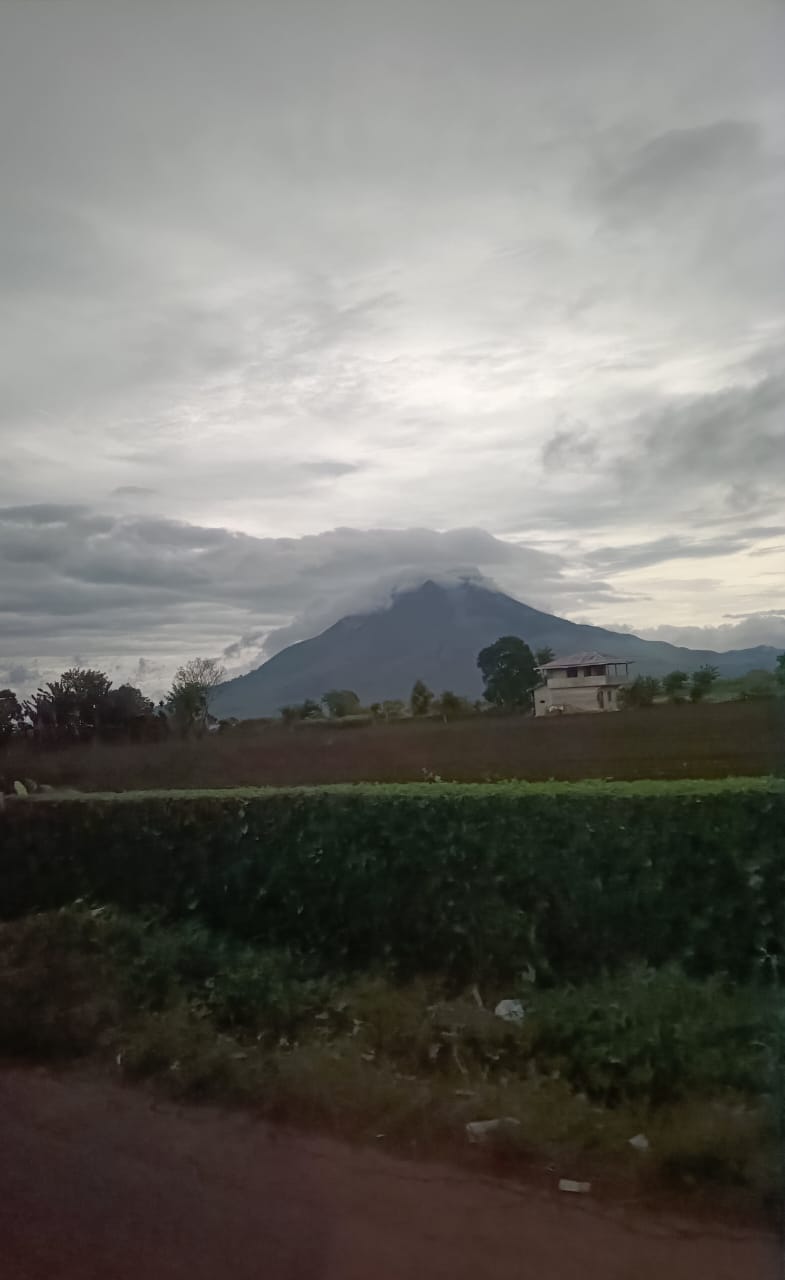 Pemandangan alam gunung Sinabung 