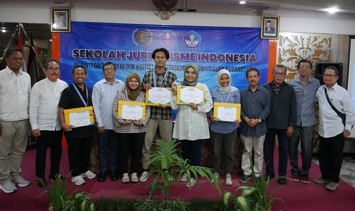 Ketum PWI Pusat Tutup SJI di Semarang, Ingatkan Wartawan untuk Jadi Penjaga Pintu Informasi