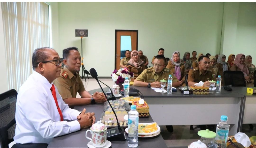 Pj. Gubernur Lampung Tekankan Penanganan Sektor Infrastruktur Berjalan Maksimal.