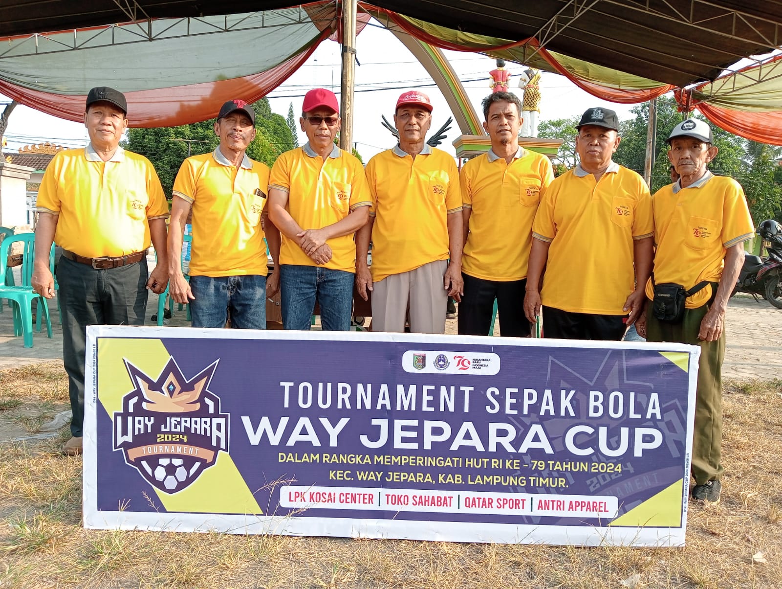 Camat Wayjepara Buka Turnamen Sepak Bola