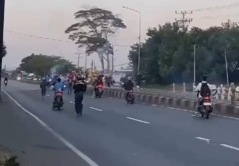 Nekat, Pelajar di Kendal Terlibat Aksi Tawuran di Jalan Pantura