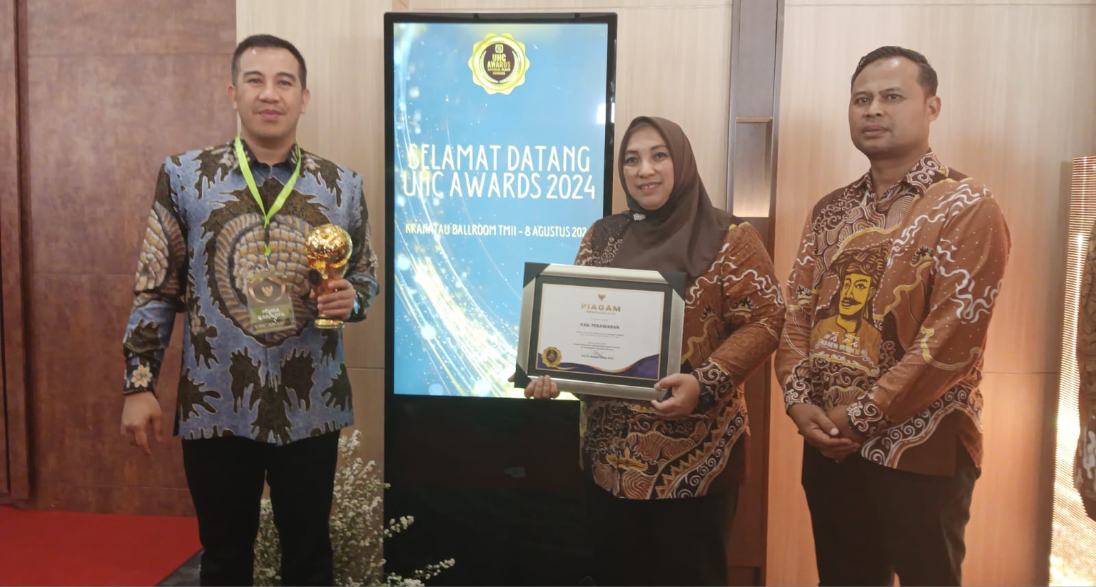 Bupati Dendi Kembali Raih Penghargaan UHC Awards Pemerintah Pusat