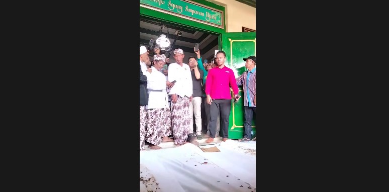 sumpah pocong rudiana dan saka